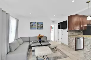 1814 NE 53rd Ct, Pompano Beach, FL 33064 - Photo 2