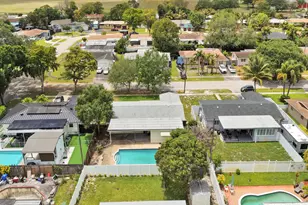 731 SW 71st Terrace, Pembroke Pines, FL 33023 - Photo 52