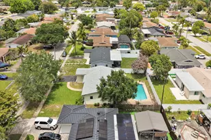731 SW 71st Terrace, Pembroke Pines, FL 33023 - Photo 50
