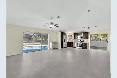 13400 NW 5th Court, Plantation, FL 33325 - Photo 8