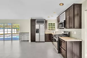 13400 NW 5th Ct, Plantation, FL 33325 - Photo 18