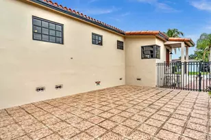 8020 SW 19th St, Miami, FL 33155 - Photo 6