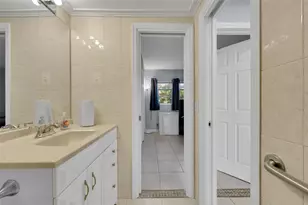 4627 Bougainvilla Dr, Fort Lauderdale, FL 33308 - Photo 20