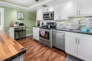 3930 Oaks Clubhouse Dr, Pompano Beach, FL 33069 - Photo 14