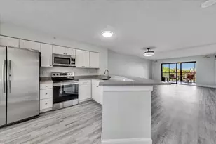 2112 S Cypress Bend Dr, Pompano Beach, FL 33069 - Photo 6