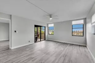 2112 S Cypress Bend Dr, Pompano Beach, FL 33069 - Photo 20