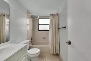 2112 S Cypress Bend Dr, Pompano Beach, FL 33069 - Photo 34