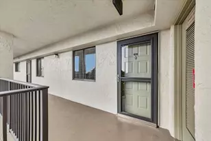 2112 S Cypress Bend Dr, Pompano Beach, FL 33069 - Photo 40