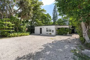 615 SW 14th Ave, Fort Lauderdale, FL 33312 - Photo 10