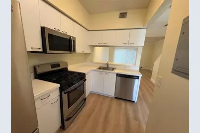 7835 Dixie Beach Circle #7835, Tamarac, FL 33321 - Photo 4