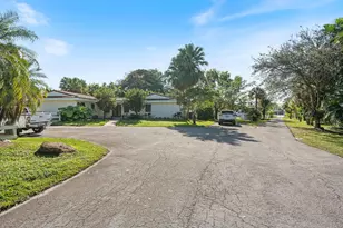 13500 Stirling Rd, Southwest Ranches, FL 33330 - Photo 76