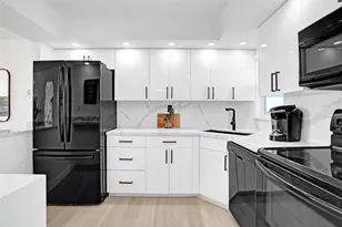 8900 Washington Blvd Unit, Hollywood, FL 33025 - Photo 2