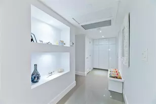 2950 N Palm Aire Dr, Pompano Beach, FL 33069 - Photo 2