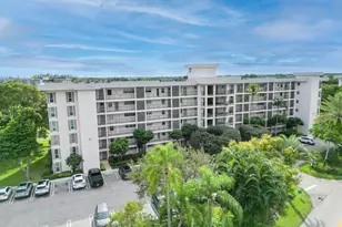 2950 N Palm Aire Dr, Pompano Beach, FL 33069 - Photo 30