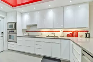 2950 N Palm Aire Dr, Pompano Beach, FL 33069 - Photo 4