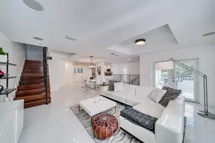 1112 NE 17th Way, Fort Lauderdale, FL 33304 - Photo 2