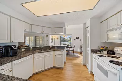 3019 Alcazar Place #107, Palm Beach Gardens, FL 33410 - Photo 2