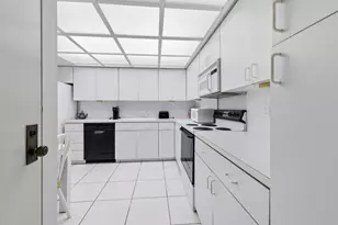 4900 N Ocean Blvd, Lauderdale by the Sea, FL 33308 - Photo 8