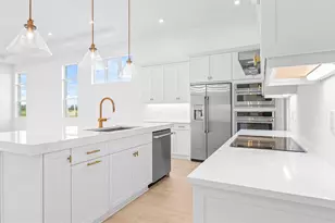 8365 SW Piacenza Way, Port Saint Lucie, FL 34987 - Photo 8