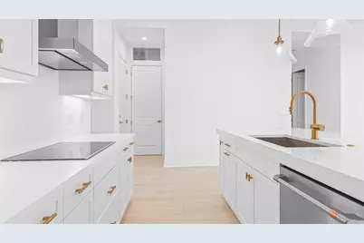 8365 SW Piacenza Way, Port Saint Lucie, FL 34987 - Photo 12