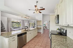 2360 SE Bordeaux Ct, Port Saint Lucie, FL 34952 - Photo 14