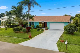 2360 SE Bordeaux Ct, Port Saint Lucie, FL 34952 - Photo 2