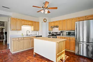 2555 Nassau Ln, Fort Lauderdale, FL 33312 - Photo 4