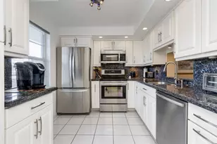 190 SE 5th Ave, Dania Beach, FL 33004 - Photo 2