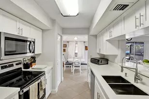 11694 NW 20th Dr, Coral Springs, FL 33071 - Photo 8