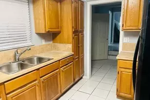 2844 SW 3rd Ct, Fort Lauderdale, FL 33312 - Photo 2