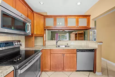 5151 W Oakland Park Boulevard #309, Lauderdale Lakes, FL 33313 - Photo 4