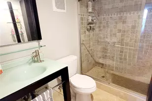 1009 N Ocean Blvd, Pompano Beach, FL 33062 - Photo 22