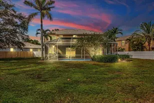 13702 NW 10th Ct, Pembroke Pines, FL 33028 - Photo 2