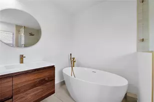 11571 NW 4th Manor, Coral Springs, FL 33071 - Photo 16