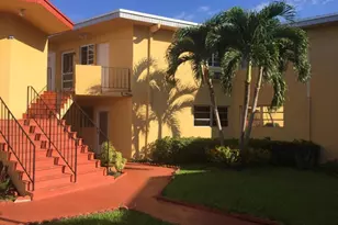 1715 NE Miami Gardens Dr, Miami, FL 33179 - Photo 1