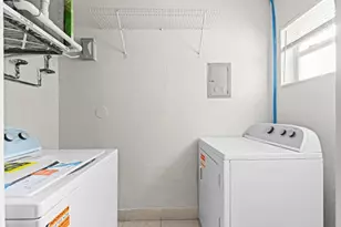 21200 NE 12th Ct, Miami, FL 33179 - Photo 22