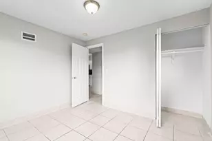 21200 NE 12th Ct, Miami, FL 33179 - Photo 20