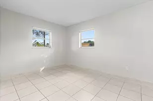 21200 NE 12th Ct, Miami, FL 33179 - Photo 16