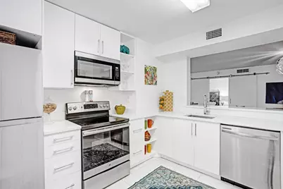 12131 Royal Palm Boulevard #2E, Coral Springs, FL 33065 - Photo 8