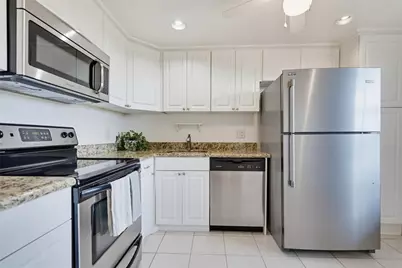 575 Oaks Lane #608, Pompano Beach, FL 33069 - Photo 18