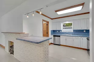 29 SE 8th St, Dania Beach, FL 33004 - Photo 14