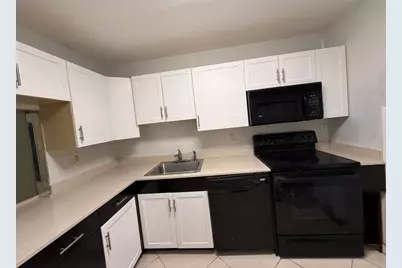 3550 NW 104th Avenue, Coral Springs, FL 33065 - Photo 2