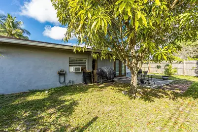 1610 SW 68th Terrace, North Lauderdale, FL 33068 - Photo 42
