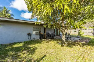 1610 SW 68th Terrace, North Lauderdale, FL 33068 - Photo 42