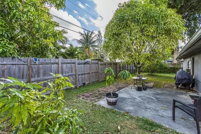 1610 SW 68th Terrace, North Lauderdale, FL 33068 - Photo 18