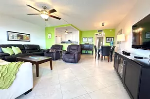 4115 Cambridge, Deerfield Beach, FL 33442 - Photo 2