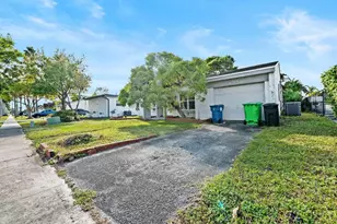 4351 NW 115th Terrace, Sunrise, FL 33323 - Photo 2