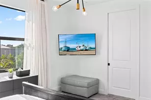 8560 NW 39th Ct, Coral Springs, FL 33065 - Photo 38