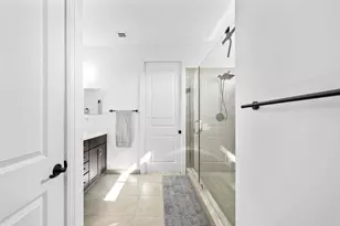 8560 NW 39th Ct, Coral Springs, FL 33065 - Photo 36