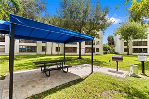 1719 Whitehall Dr, Davie, FL 33324 - Photo 46